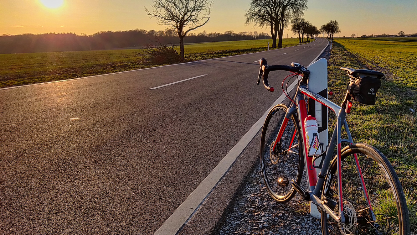 Landschaft mit Fahrrad Landschaft mit Fahrrad